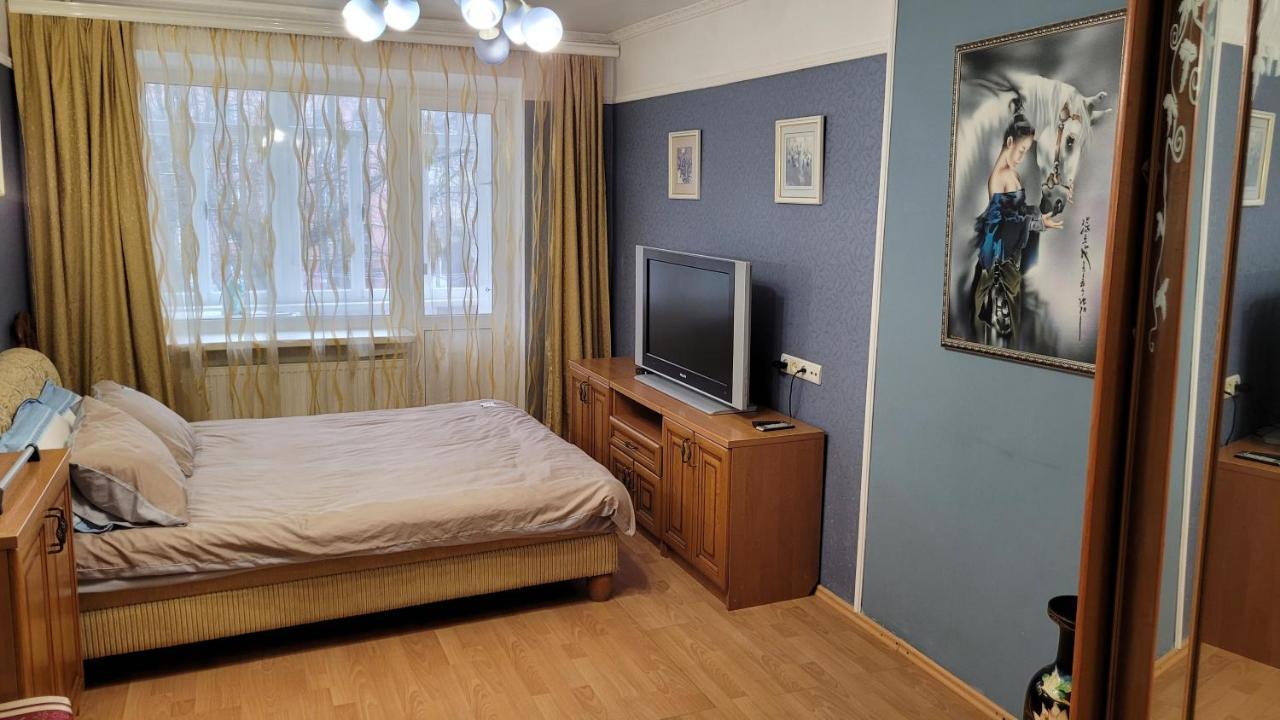 Апартаменти На Проспекті. Khmelnytskyi Exterior photo